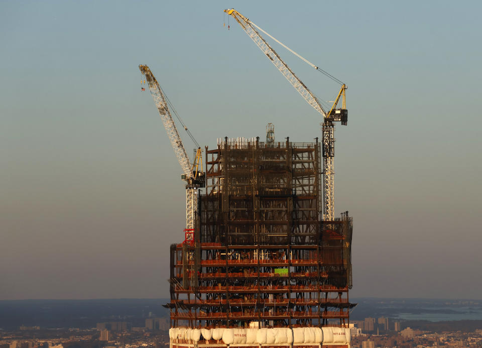 NEW YORK, NY - NOVEMBER 12: JPMorgan Chase's new headquarters at 270 Park Avenue rises above midtown Manhattan as the sun sets on November 12, 2023, in New York City.  (Photo by Gary Hershorn/Getty Images)