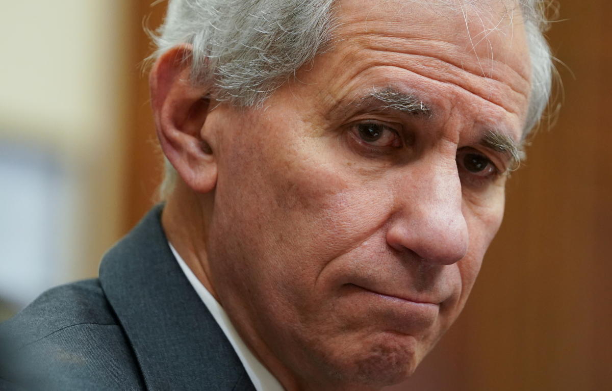 FDIC Chief Martin Gruenberg to Step Down as New Banking Rules Loom