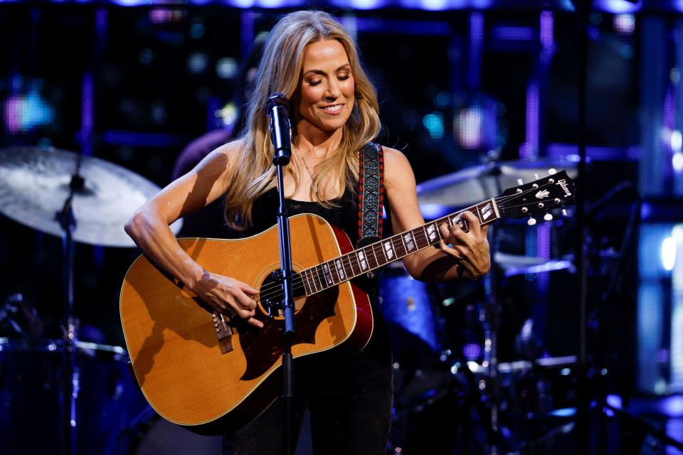 Honoree Sheryl Crow performs during the 38th Annual Rock & Roll Hall of Fame Induction Ceremony in Brooklyn, New York, USA, November 3, 2023. REUTERS/Eduardo Munoz