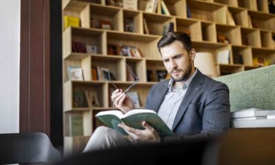 5 Books Recommended by Financial Advisors That Will Help You Build Wealth