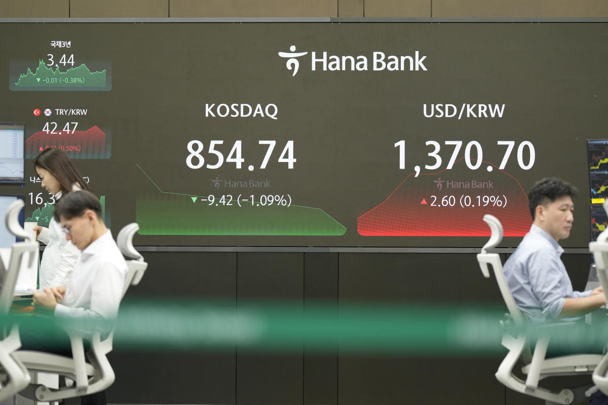 Asian stocks fall after Wall St closes out another winning week