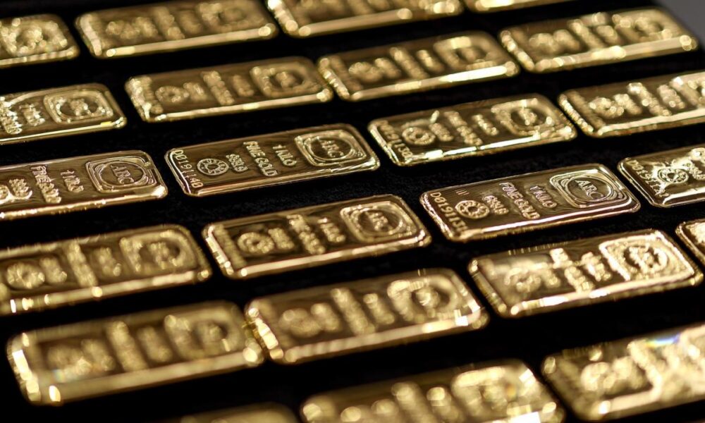 Gold Trims Gains as Traders Book Profit After New Record