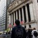 Wall Street Returns to T+1 Stock Trading After a Century