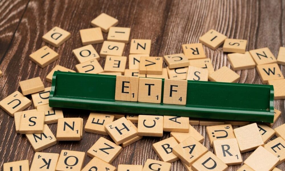 What future for Bitcoin (BTC)?  Traders clamor for $74,000 as ETFs see continued inflows