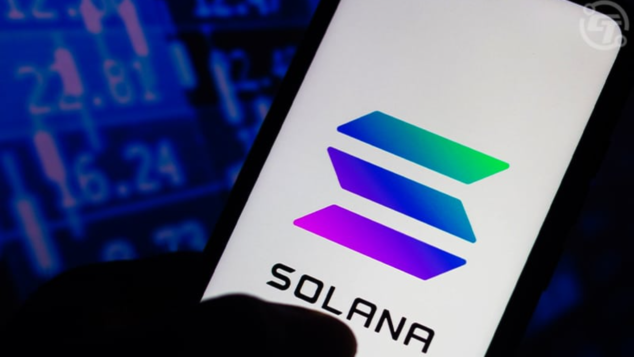 Solana continues its rally fueled by Memecoins and DeFi activity