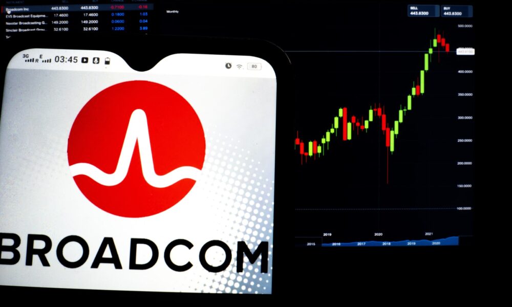 Broadcom Beats Earnings Estimates, Announces 10-for-1 Stock Split