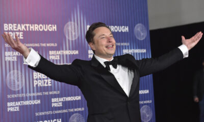 Elon Musk wins Tesla shareholders' battle to keep his record salary