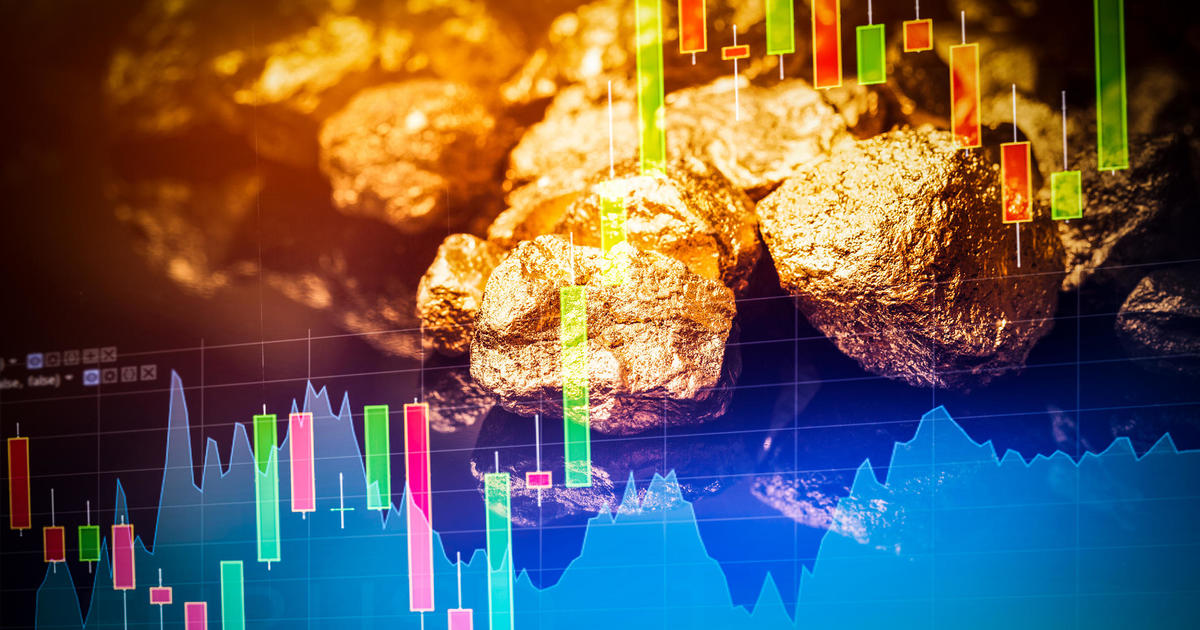 5 good reasons to invest in gold stocks and ETFs in July