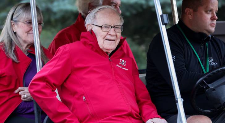 Warren Buffett Believes America's Huge Wealth Disparity Is Due to 1 'Inevitable Consequence'