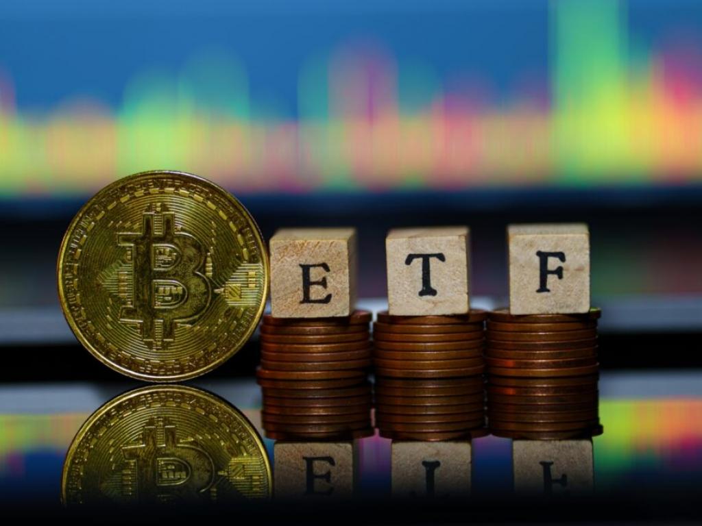 Bitcoin Spot ETFs Can't Get Enough With Historic 18-Day Buying Frenzy: Is This Another Gold Rush?