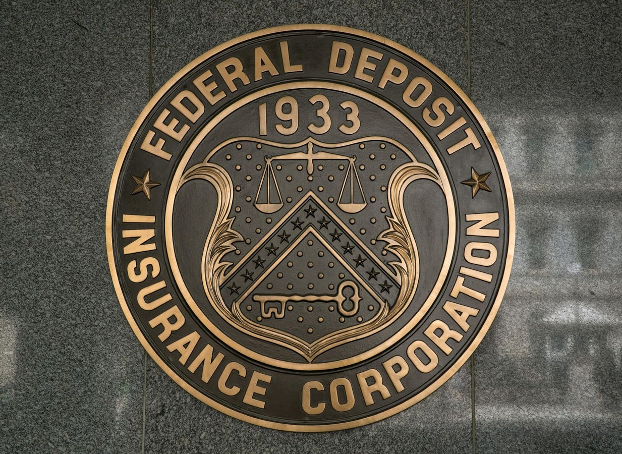 FDIC issues warning to consumers about neobanks and fintechs