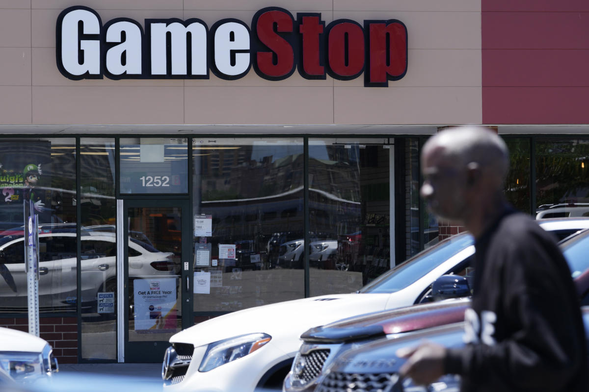 GameStop should abandon retail and become a holding company like Warren Buffett's Berkshire Hathaway