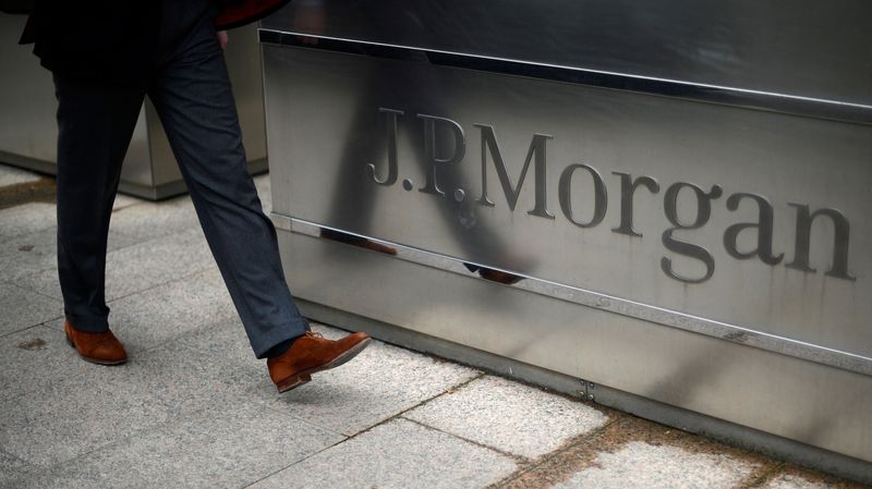 JPMorgan, Greek fintech, claims success in London court