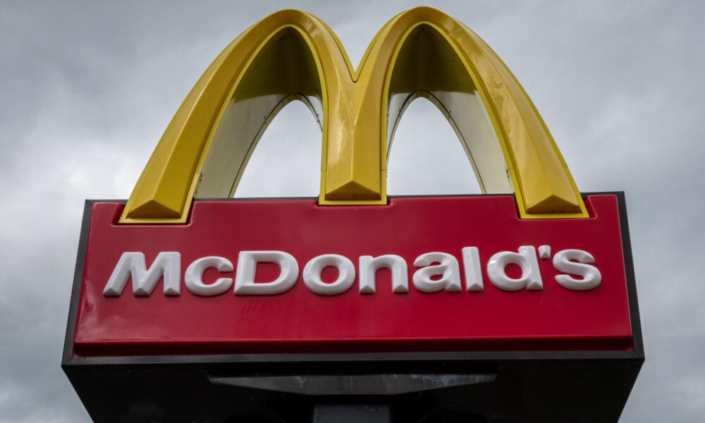 McDonald's facts draw attention to its problems: Chart of the Week