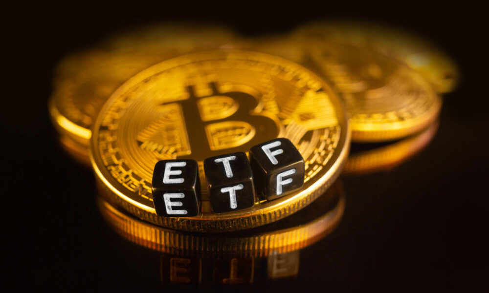 Bitcoin Spot ETFs Turn Negative as BTC Price Falls