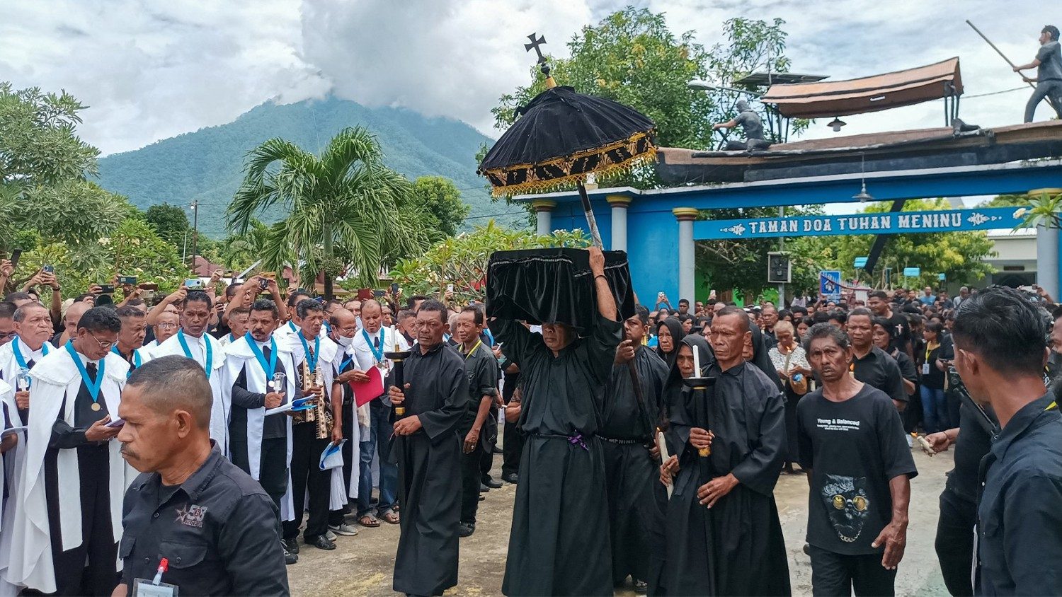 Indonesia boosts Catholic tourism on Flores Island and aims for economic growth