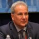 Peter Schiff Says 'Smart Money Is Selling' and Dumb Money Is Buying It Via ETFs: 'They're Making Bitcoin ETF Investors Hold Their Bags'