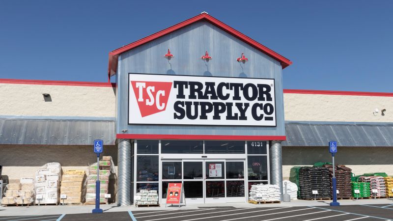 Tractor Supply warned that climate change and lack of diversity would hurt its business. Now it’s ignoring those risks